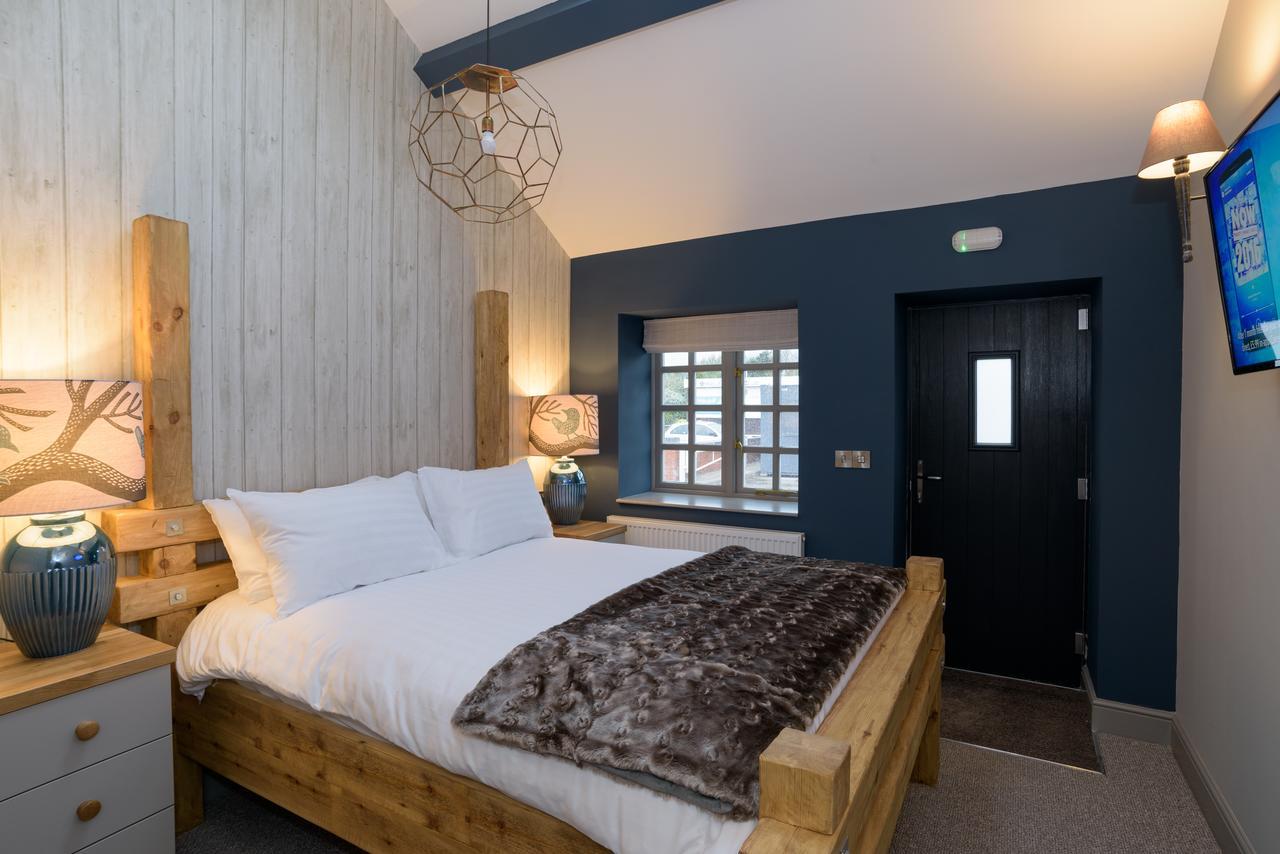 The Wheatsheaf Inn Onneley المظهر الخارجي الصورة